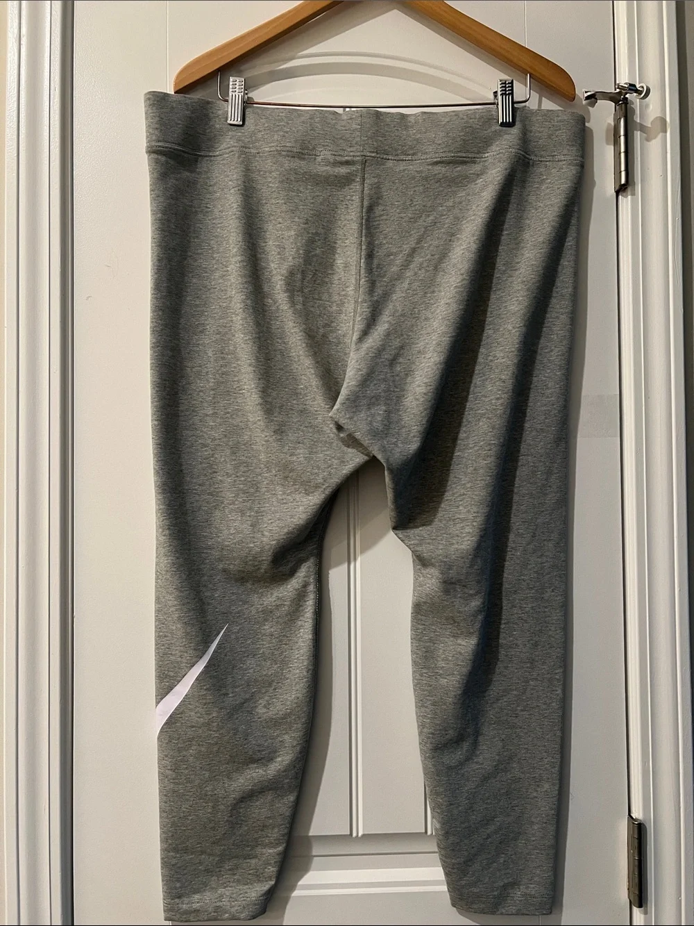 Nike Leggings  White Swoosh  1X